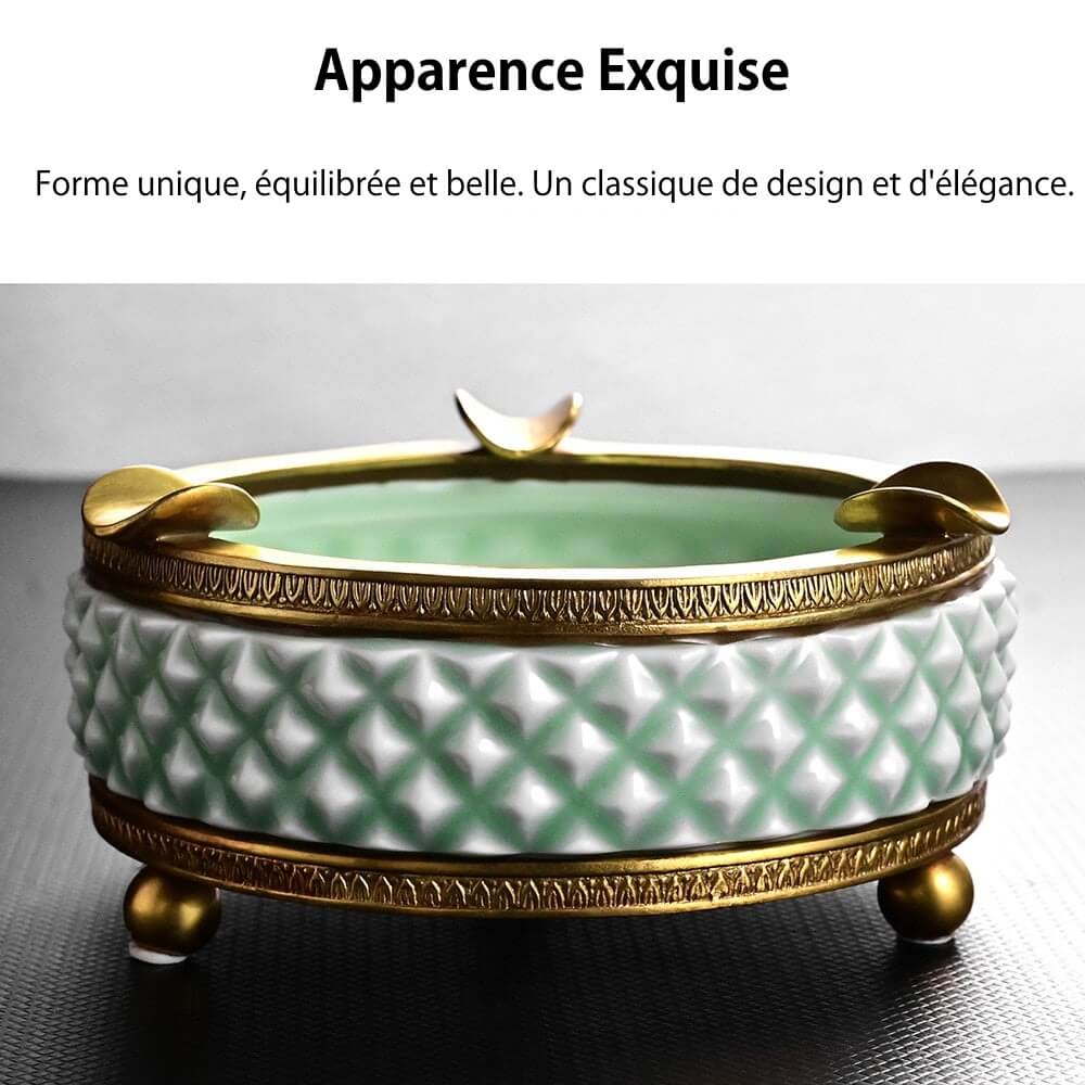 Cendrier Porcelaine Années 70 - Élégance et Tradition